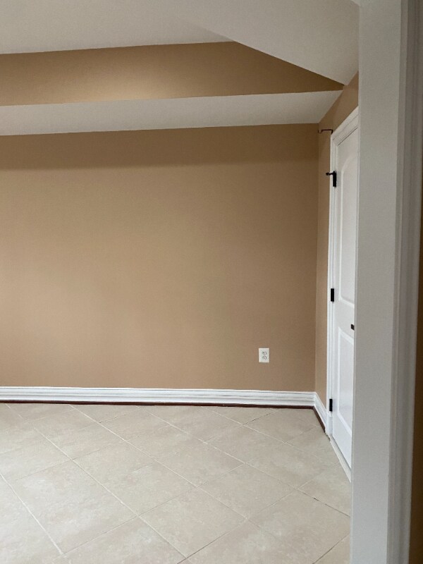 Building Photo - 2844 Cedar Ln