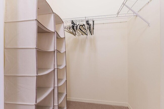 Building Photo - 15989 Mandolin Bay Dr