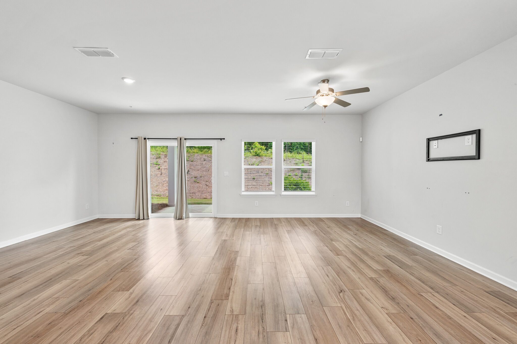 Building Photo - 1544 Purple Cone Flower Ave