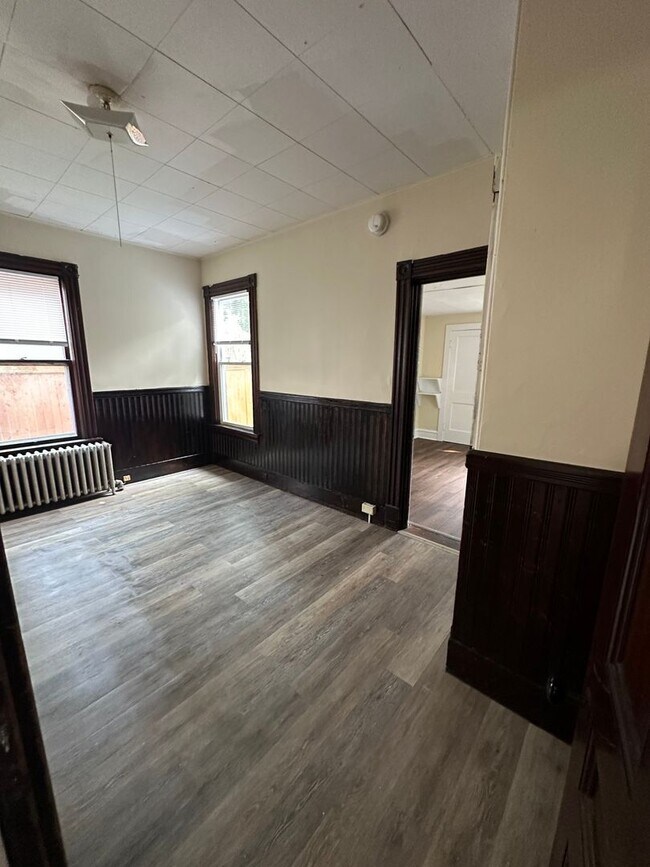 Building Photo - 81-83 Grant Street