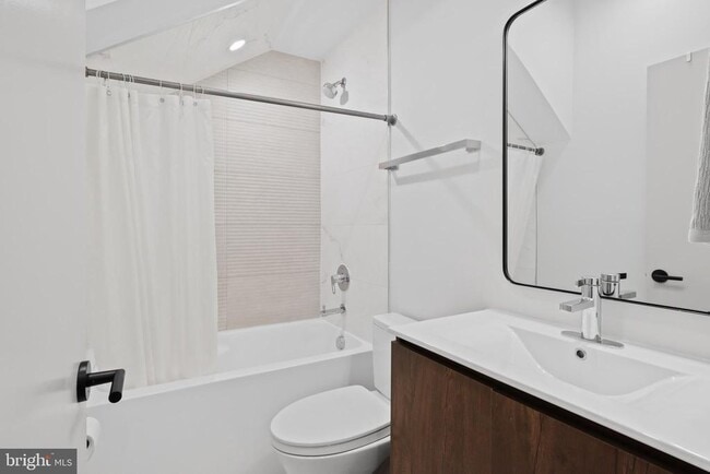 Building Photo - 3933 14th St NW