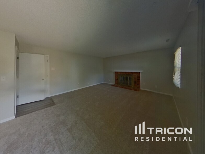 Building Photo - 4336 Anvil Dr