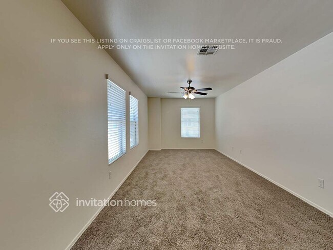 Building Photo - 7410 S 39th Dr
