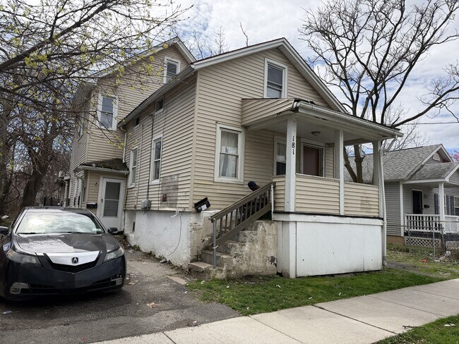 Building Photo - 181 Orange St