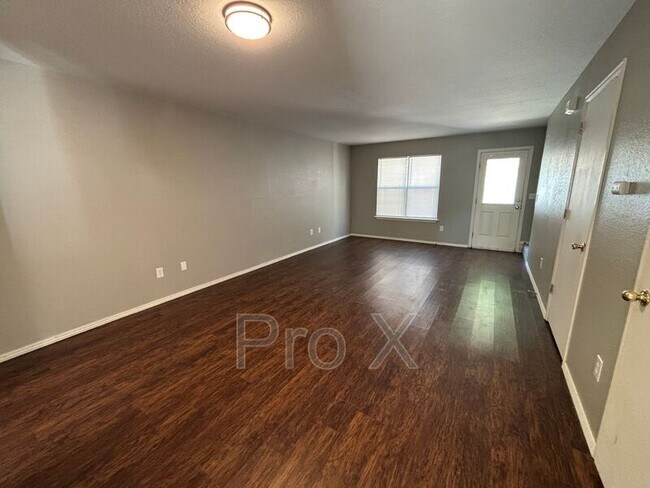 Building Photo - 1364-1454 S Sequoyah Ct