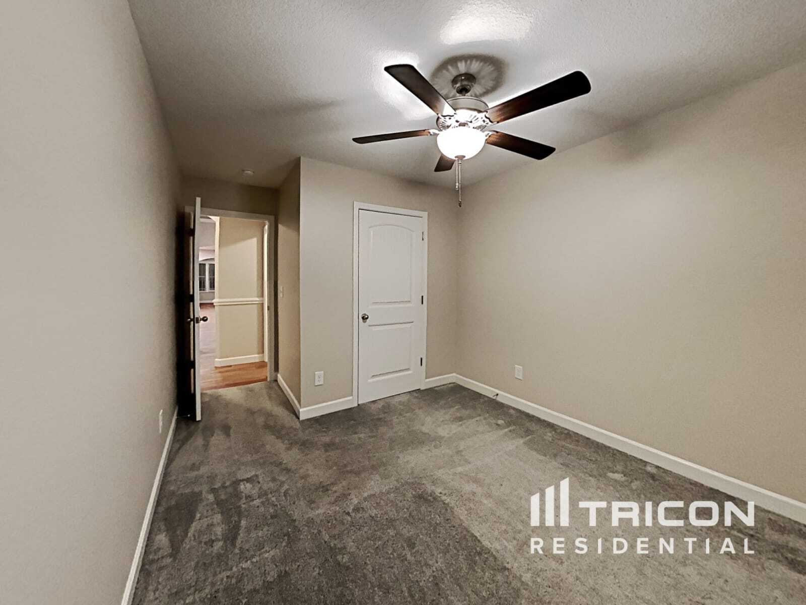 Building Photo - 800 Alley Ridge Dr