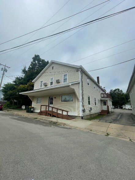 Primary Photo - 117 Sycamore St