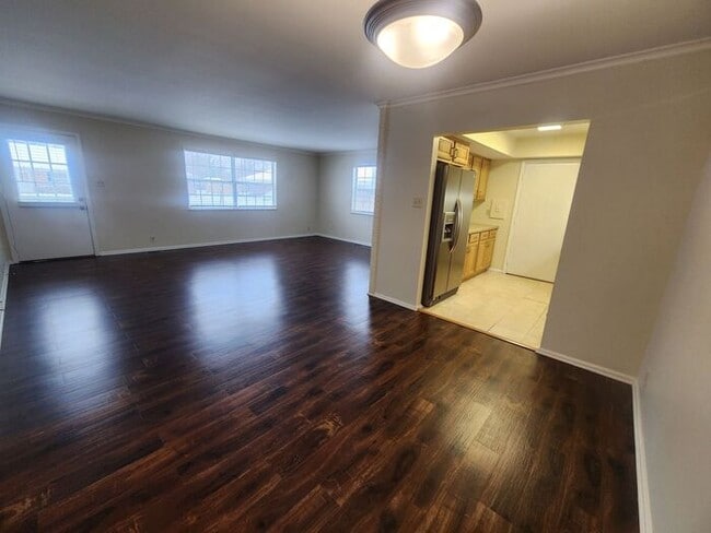 Building Photo - Spring Into Action - Don't Wait For Summer!! Apply Now, Get $1000 OFF Move-In Costs!!