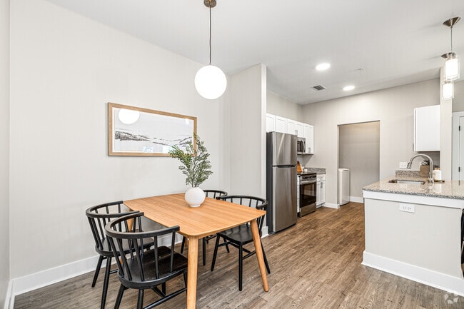 2BR, 2BA - 1,096SF - Dining - The Rivi