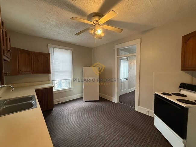 Building Photo - 209-211 N 16th Street
