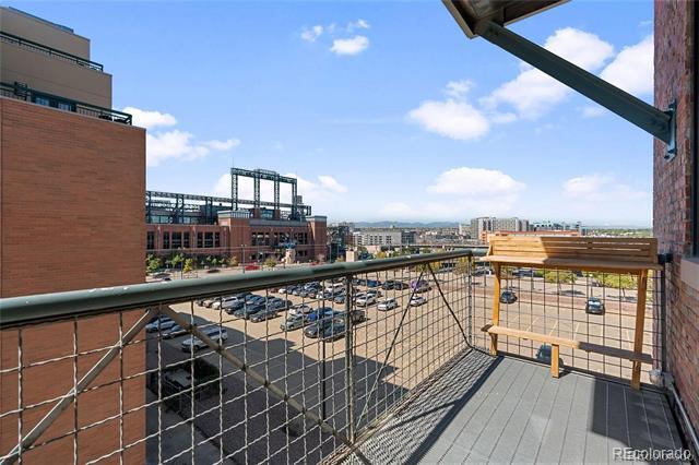 Building Photo - 2261 Blake St