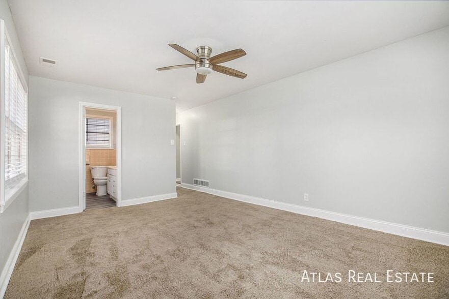 Building Photo - 7543 Booth Dr