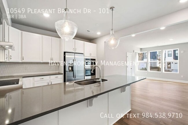 Building Photo - 10549 Pleasant Br Dr