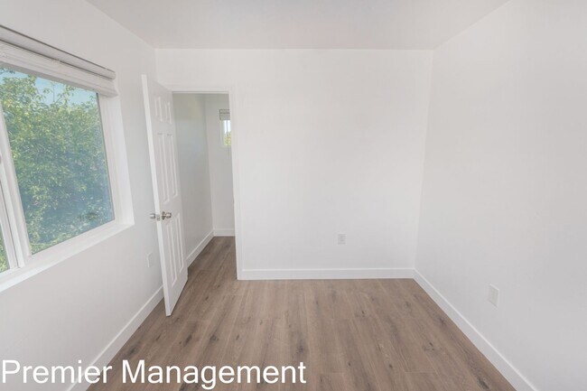 Building Photo - 605-609 Prescott Ave