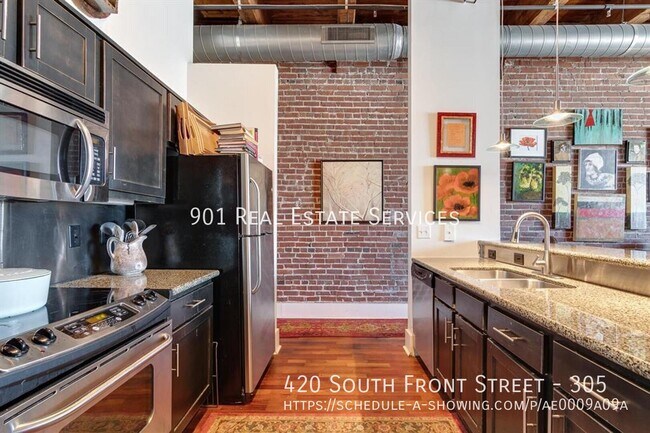 Building Photo - 420 S Front St