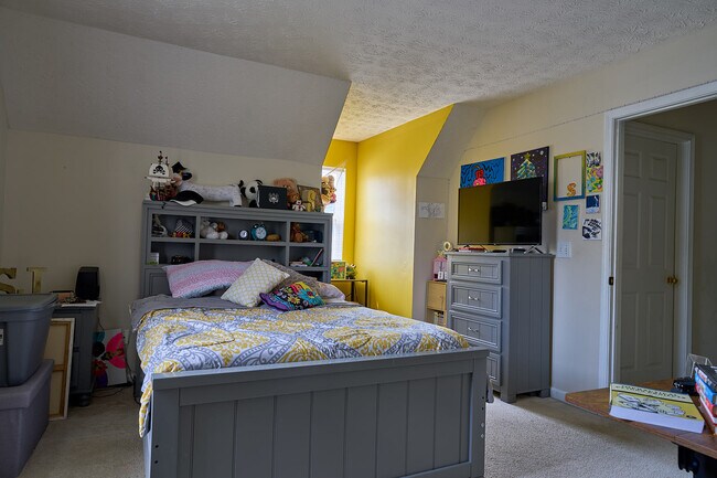 Building Photo - 1308 Kent Manor