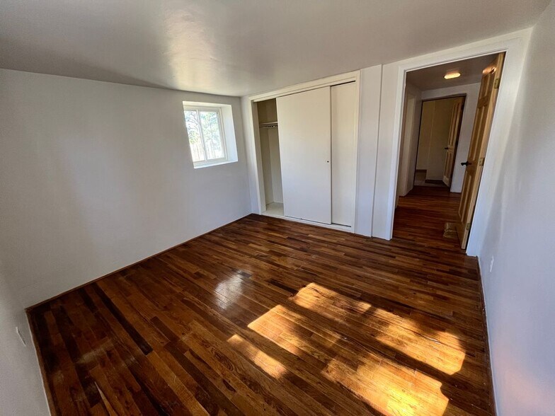 Building Photo - 410 Liebert St