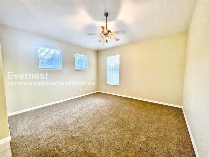 Building Photo - 7002 Potomac Cir