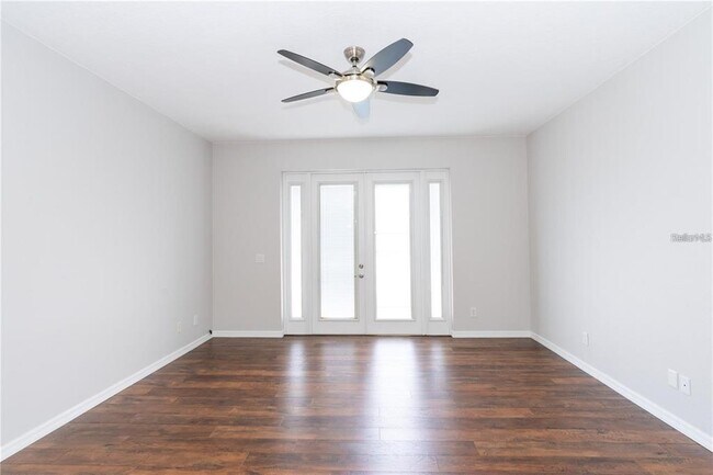Building Photo - 9763 Moss Rose Way