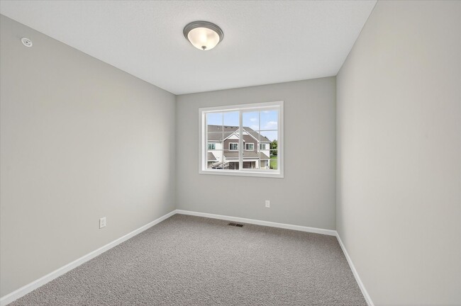 Building Photo - New construction interior-unit townhome in Zimmerman!