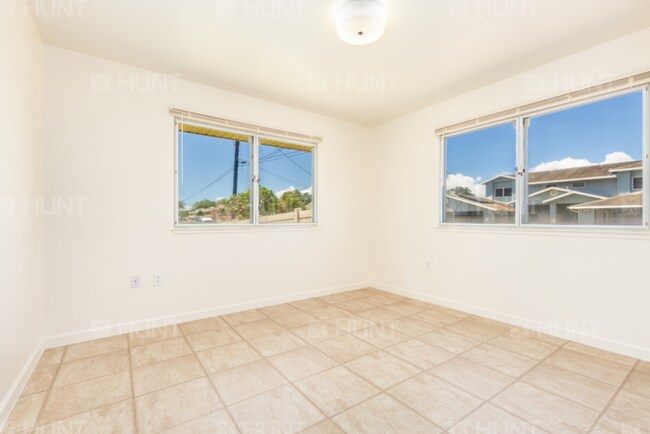 Building Photo - 2208 Kirkbride Ave