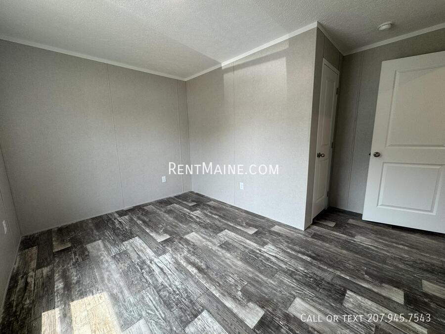 Building Photo - 111 H St