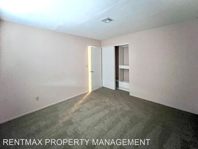 Building Photo - 3 br, 2 bath House - 1487 SUNBURST DR
