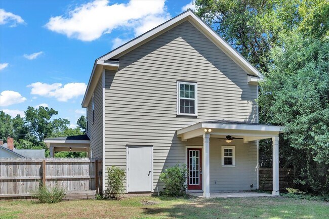 Building Photo - 1706 Verdery St