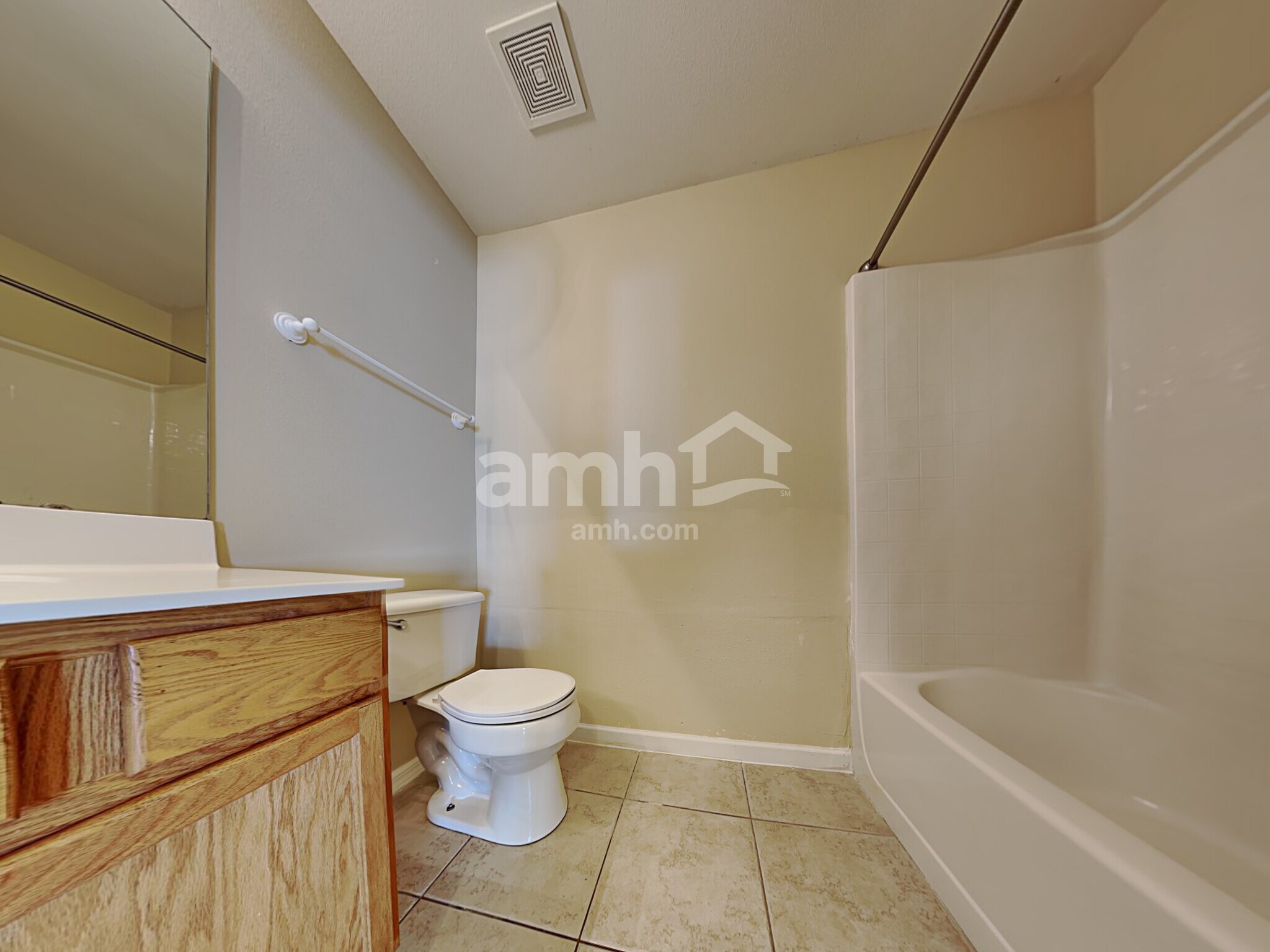 Building Photo - 2724 Maderia Cir