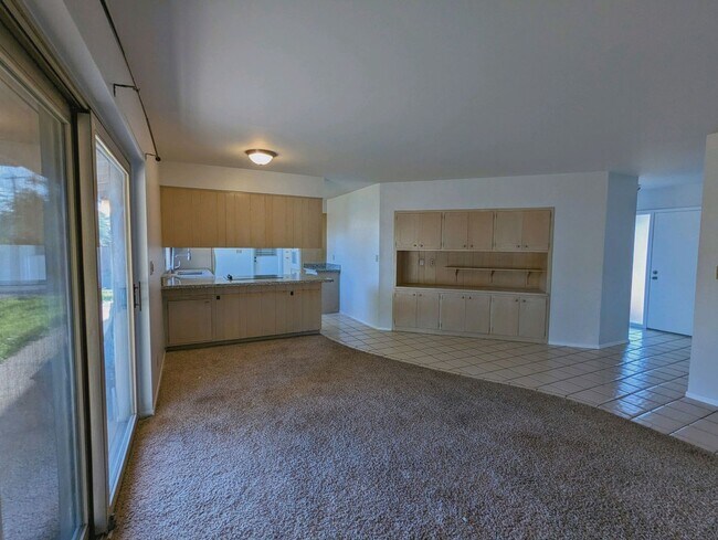 Building Photo - EXCEPTIONAL AREA/NEIGHBORHOOD-4 Bedrooms~S...