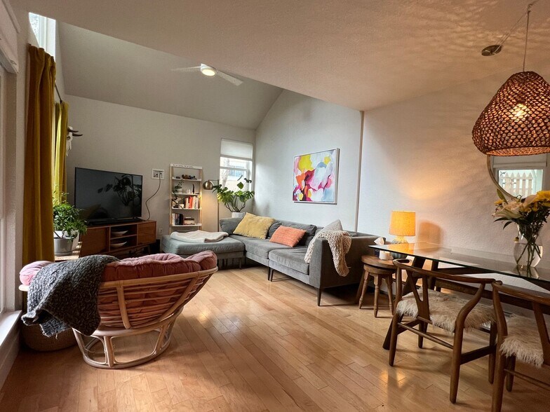 Building Photo - 3480 Cripple Creek Square