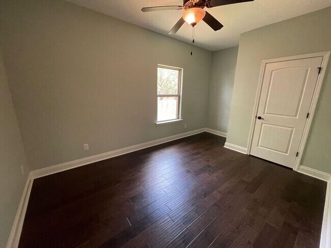 Building Photo - Gulf Breeze - Waterfront - East Bay - 4 Bedroom, 2.5 Bathrooms, plus office