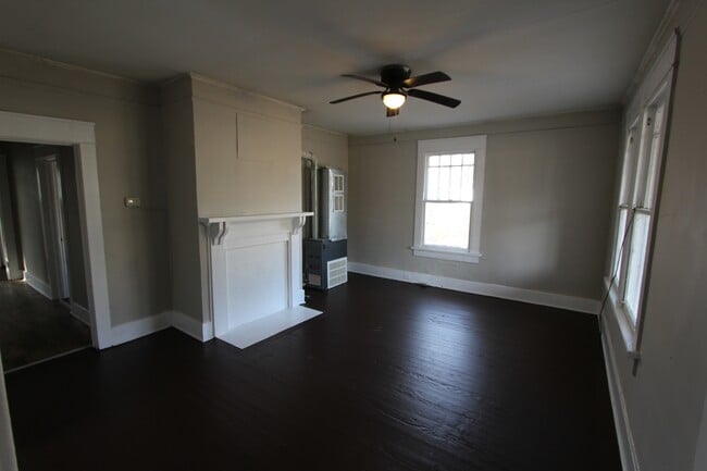 Building Photo - 226 E Moore St