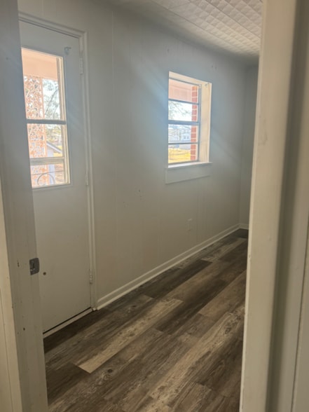 Building Photo - 308 Joseph St