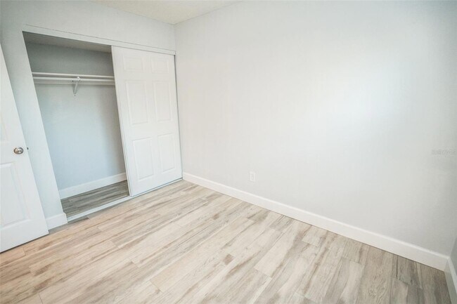 Building Photo - 11314 N 52nd St