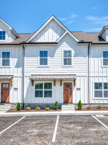 Primary Photo - 1422 Spring Pointe Ln