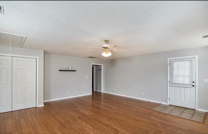 Building Photo - 705 Veryfine Dr