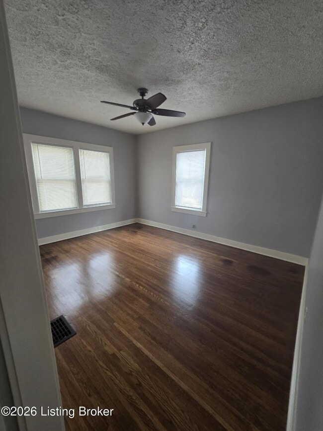 Building Photo - 1841 Roanoke Ave