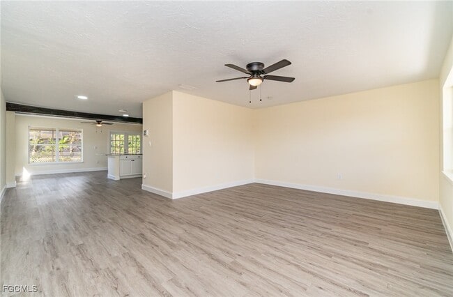 Building Photo - 2225 Aldridge Ave