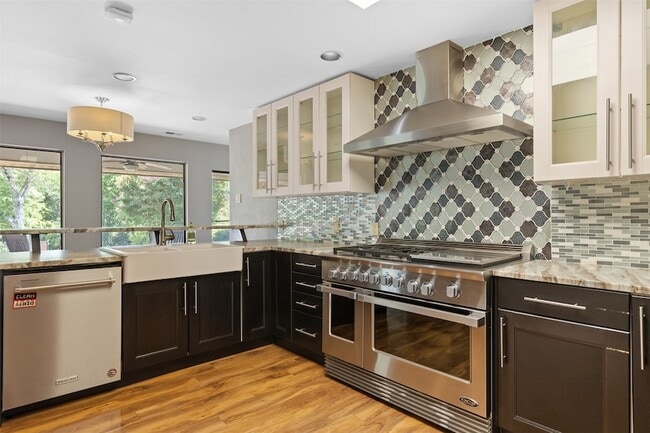 Building Photo - 6530 Copper Creek Dr