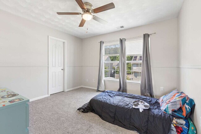 Building Photo - 8183 Gentil Ct