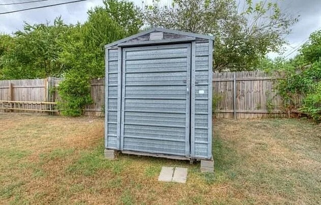 Building Photo - 1213 Silverton Ct