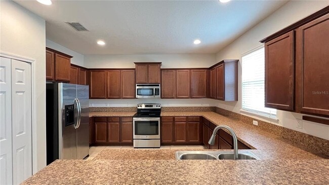 Building Photo - 16048 Yelloweyed Dr