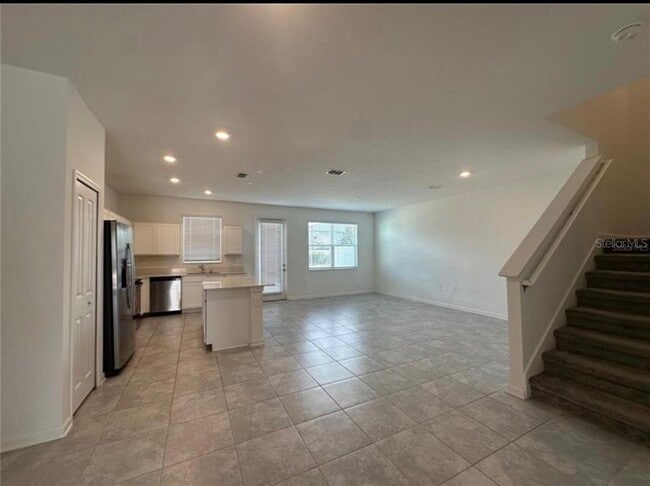 Building Photo - 283 Nine Iron Dr