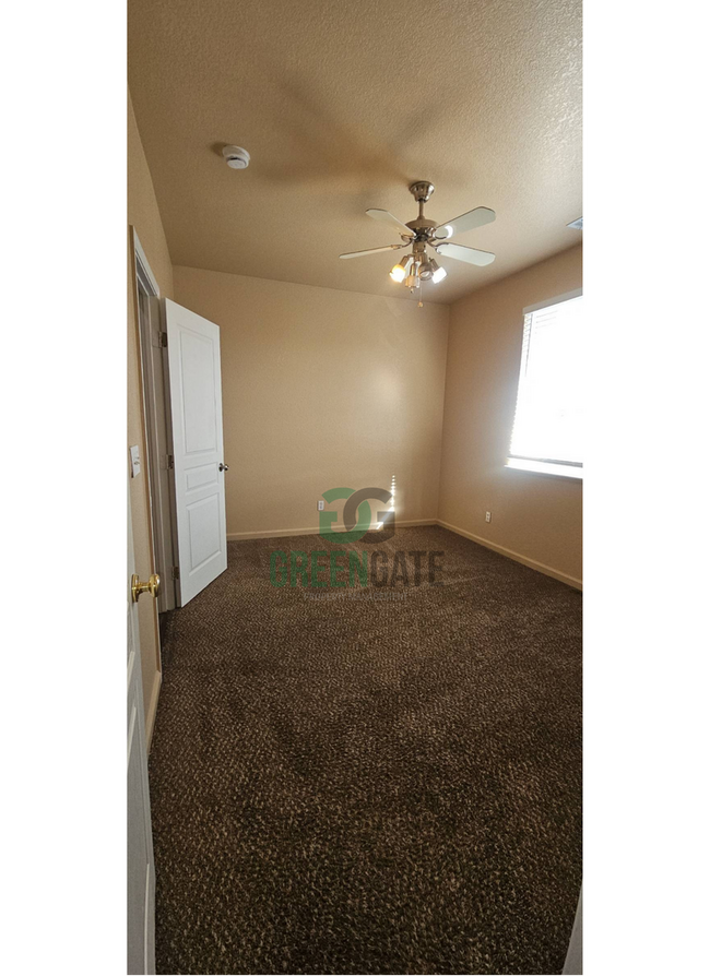 Building Photo - MOVE-IN SPECIAL 1/2 off 1st Months Rent!!! Spacious 4 Bedroom in Manteca!!! Ready