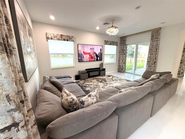 Building Photo - 15131 Courtland Ct