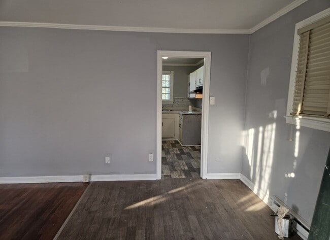 Building Photo - 2671 Roy St