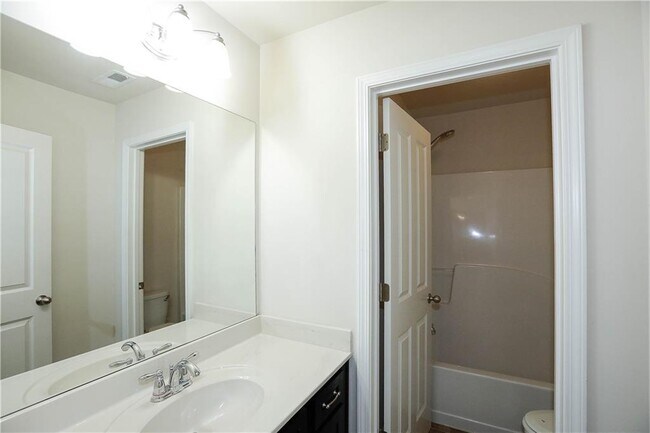 Building Photo - 314 Barbados Ln