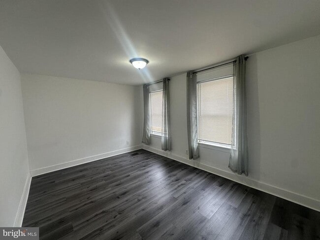 Building Photo - 1613 Edgmont Ave