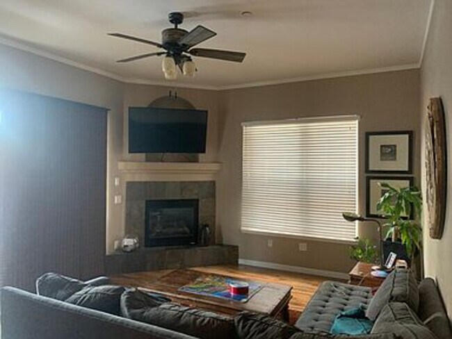 Building Photo - 2100 N Humboldt St